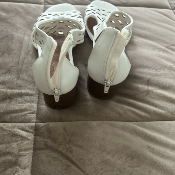 Baretrap sandals - Picture 2 of 3